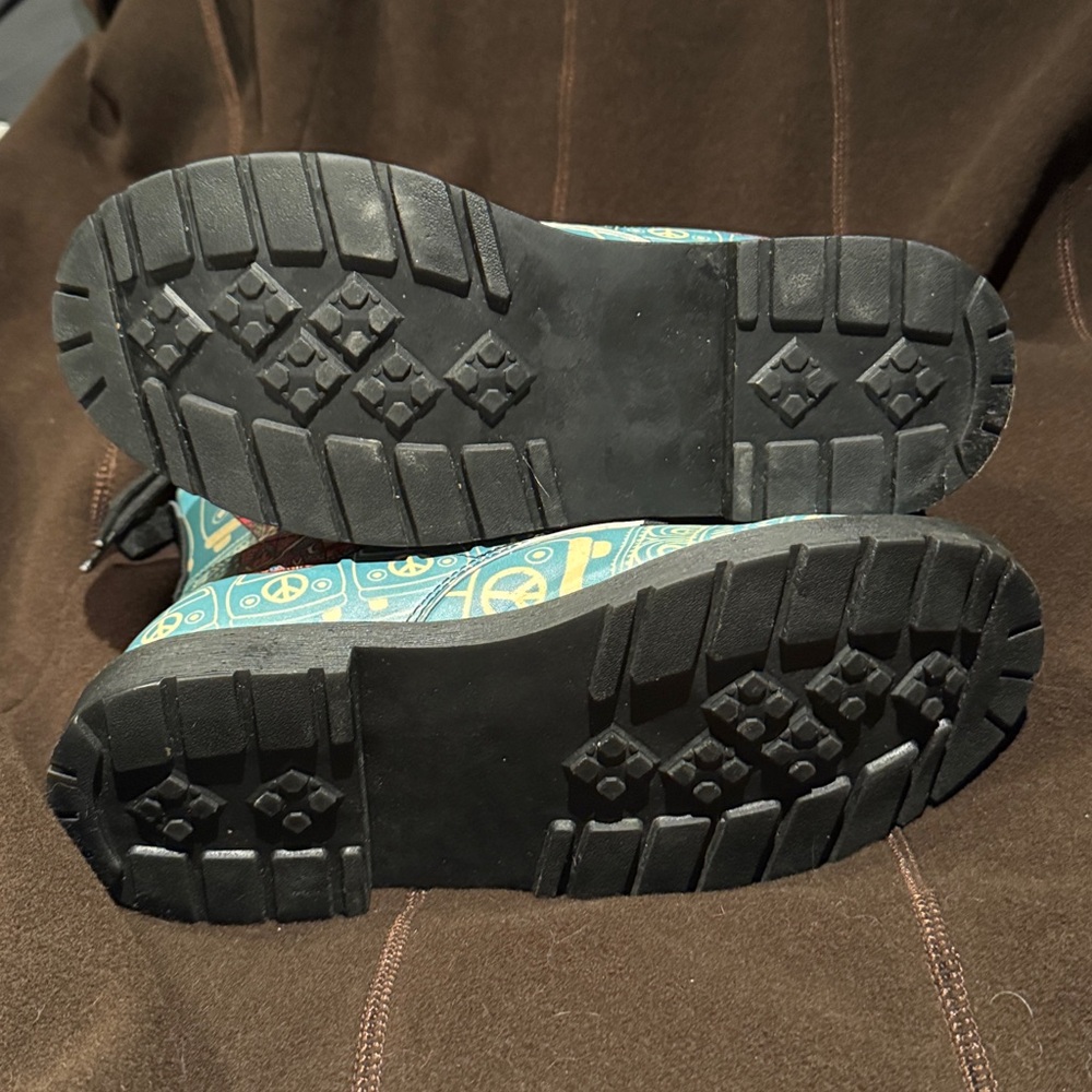 Hippie Van Peace Sign Ankle Boots - Picture 4 of 7